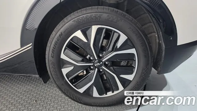 Kia EV6 — Фото автомобиля 19