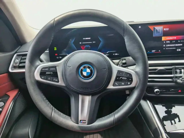BMW i3 — Фото автомобиля 10