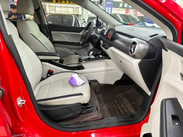 BYD Yuan Pro — Фото автомобиля 13