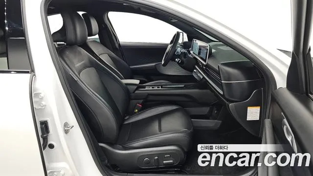 Hyundai Ioniq 6 — Фото автомобиля 10