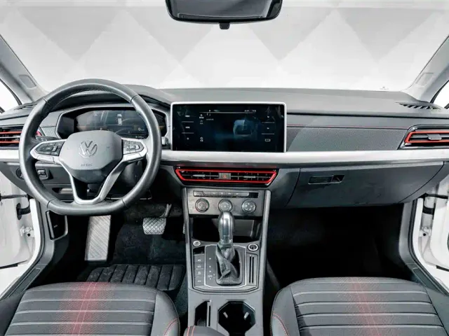 Volkswagen Lavida — Фото автомобиля 10