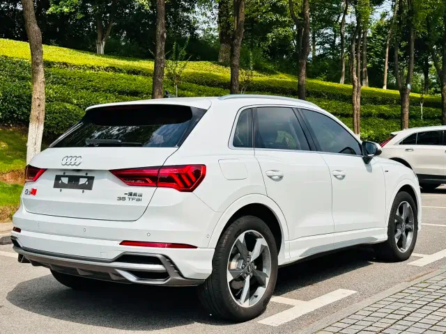 Audi Q3 — Фото автомобиля 10