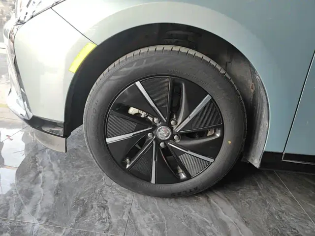 Buick Velite 6 — Фото автомобиля 22