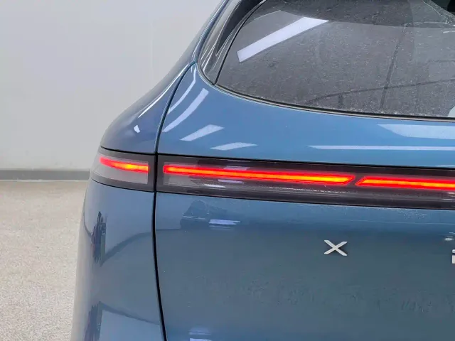 Xpeng G6 — Фото автомобиля 11