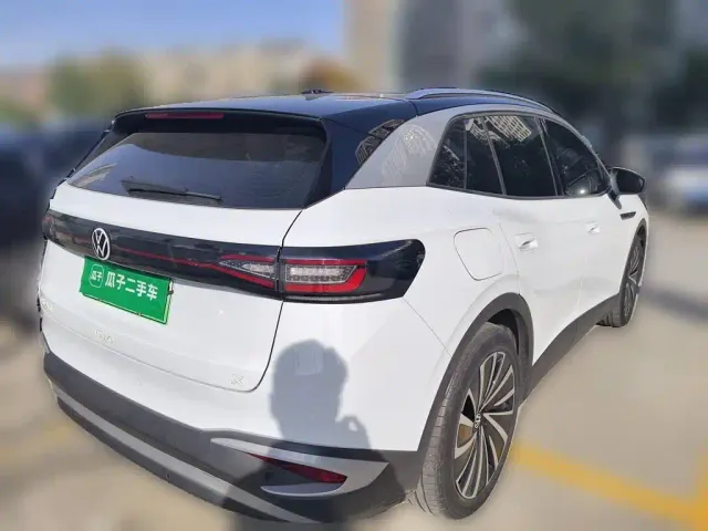 Volkswagen ID.4 X — Фото автомобиля 4