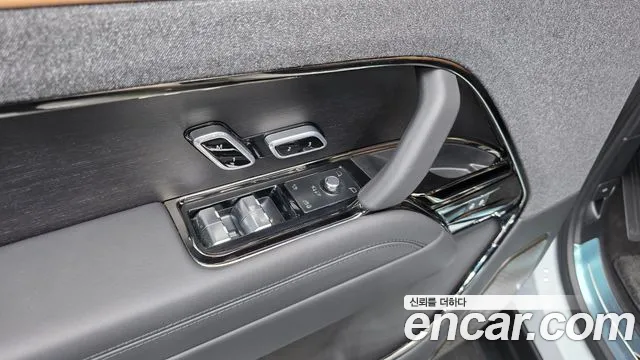 Land Rover Range Rover Sport — Фото автомобиля 24
