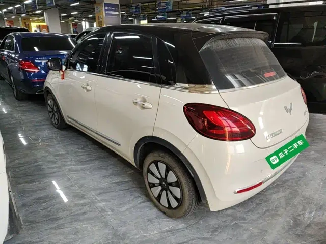 Wuling Bingo — Фото автомобиля 4
