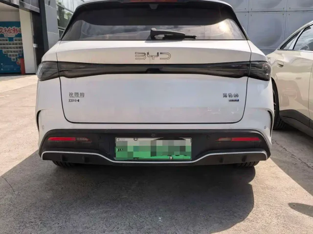 BYD Seal 06 DM-i Touring — Фото автомобиля 9