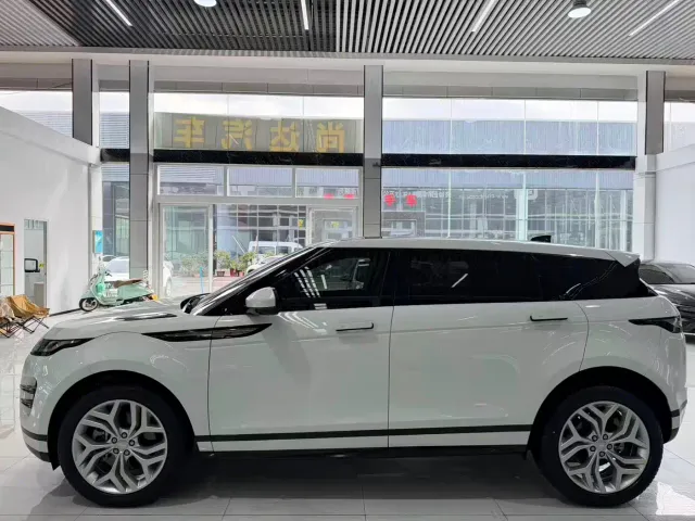 Land Rover Range Rover Evoque — Фото автомобиля 3