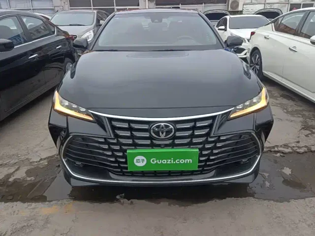 Toyota Avalon — Фото автомобиля 2