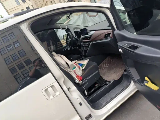 JAC Refine M3 — Фото автомобиля 17