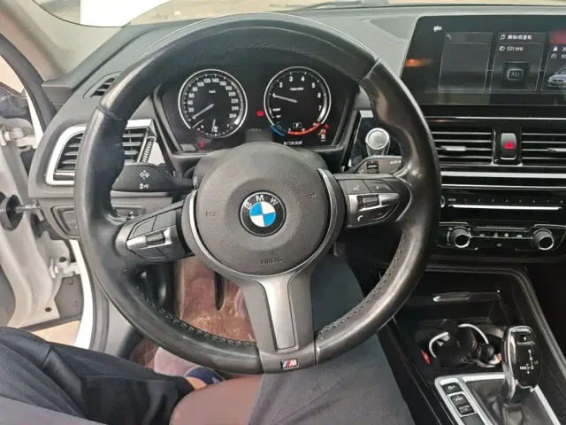BMW 1 Series — Фото автомобиля 10