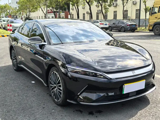 BYD Han — Фото автомобиля 3