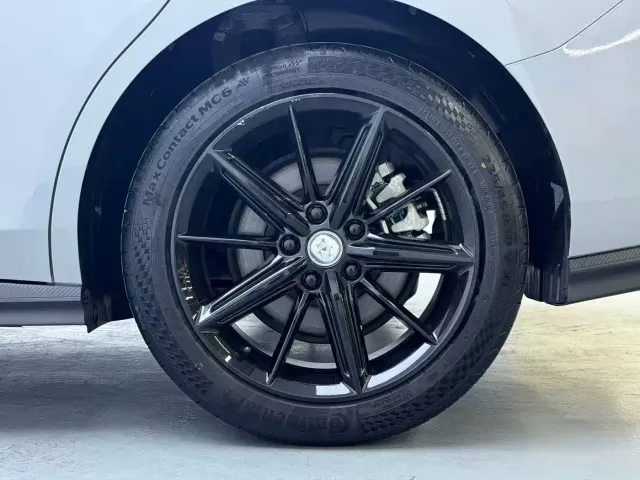 Changan Changan UNI-V iDD 2023 ZhiDian iDD 1.5T 113km Smart Fun Edition — Фото автомобиля 22