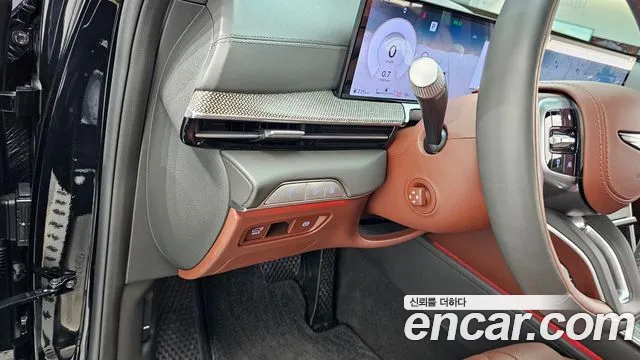 Genesis GV80 — Фото автомобиля 22