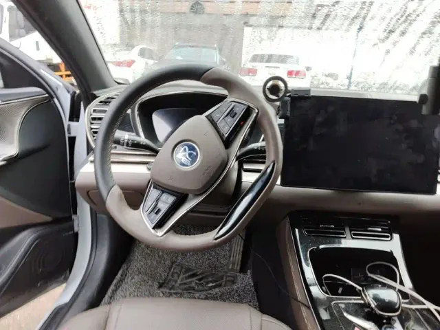 BYD Han — Фото автомобиля 11