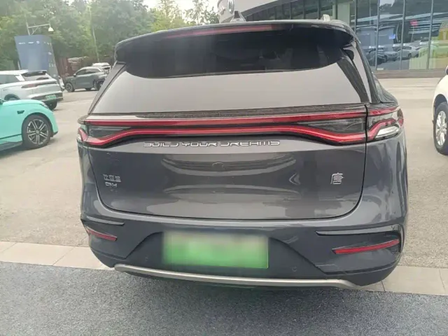 BYD Tang — Фото автомобиля 5