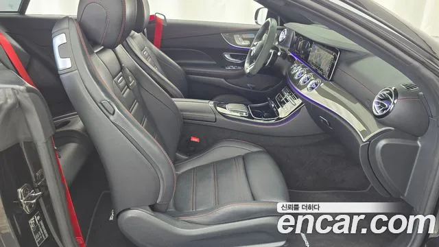 Mercedes-Benz E-Class — Фото автомобиля 17