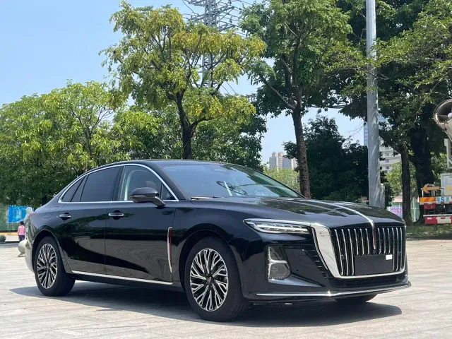 Hongqi H5 — Фото автомобиля 3