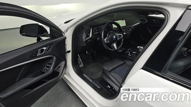 BMW 1 Series F40 — Фото автомобиля 17