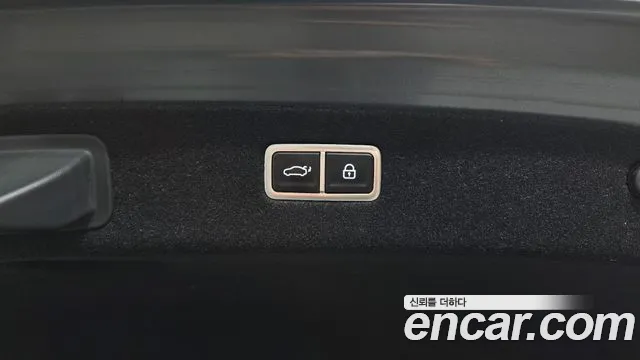 Genesis G90 Бензин 3.5 турбо AWD — Фото автомобиля 30