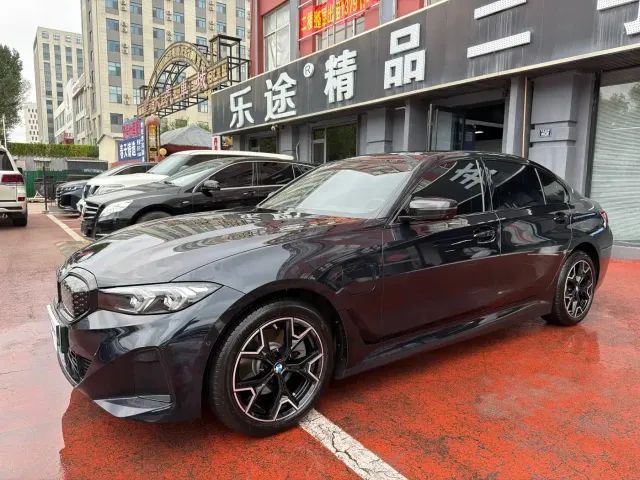 BMW i3 — Фото автомобиля 2
