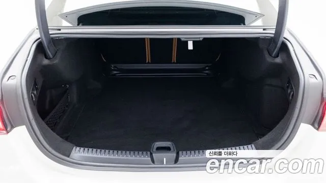 Mercedes-Benz E-Class W214 — Фото автомобиля 10