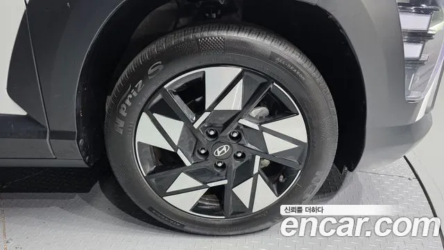 Hyundai Kona — Фото автомобиля 6
