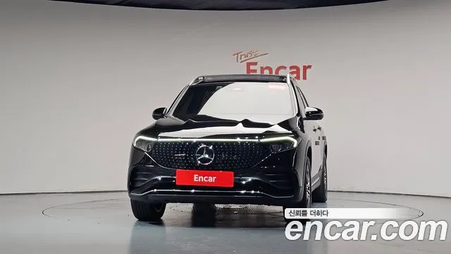 Mercedes-Benz EQB X243 — Фото автомобиля 3