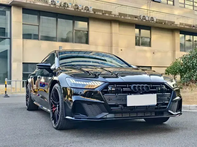 Audi A7L — Фото автомобиля 3