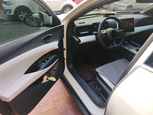BYD Seal 06 — Фото автомобиля 12