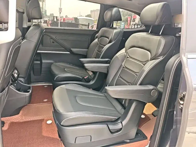 Hyundai Custo — Фото автомобиля 16