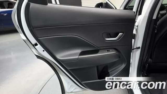 Hyundai Kona SX2 — Фото автомобиля 14
