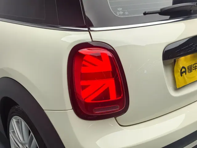 MINI Hatch — Фото автомобиля 9
