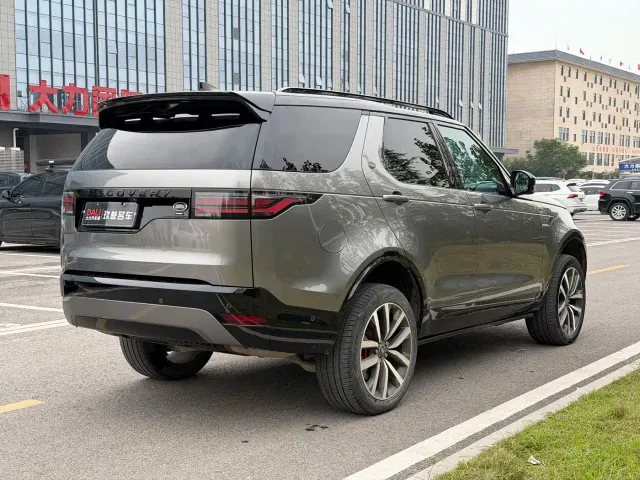 Land Rover Discovery — Фото автомобиля 6