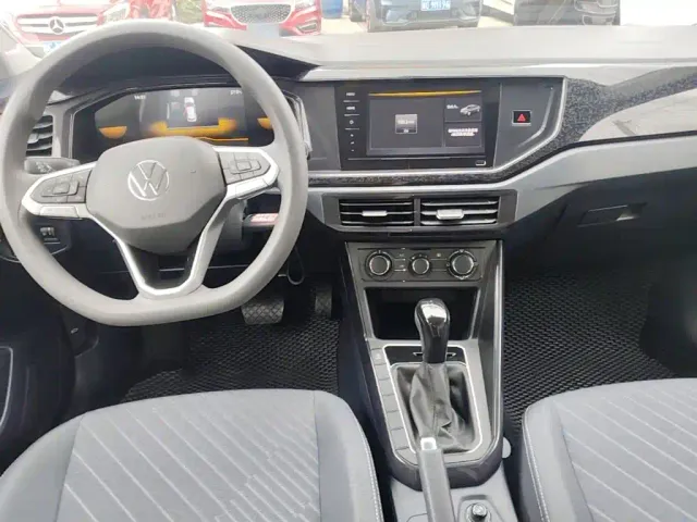 Volkswagen Lavida — Фото автомобиля 9
