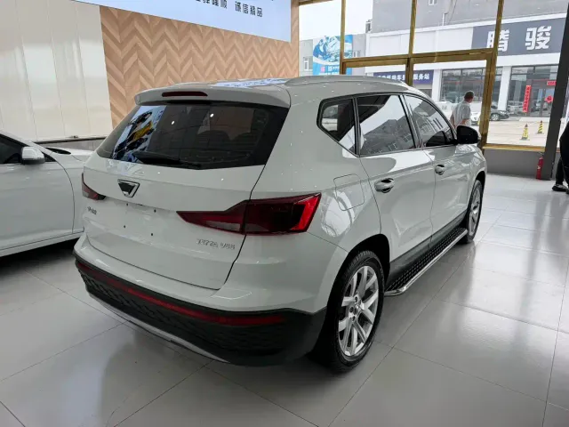 Jetta VS5 — Фото автомобиля 5
