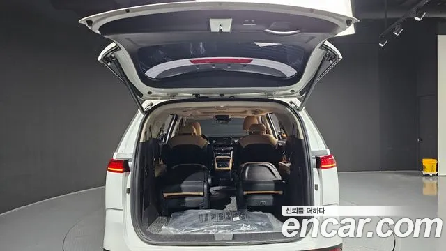 Kia Carnival 4th Gen — Фото автомобиля 26