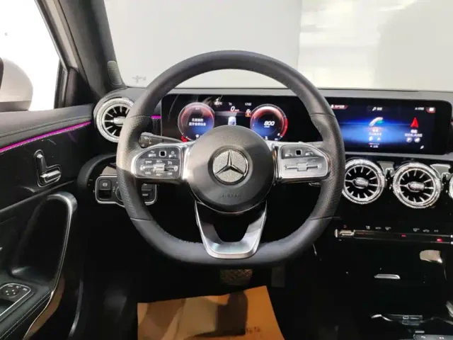 Mercedes-Benz A-Class — Фото автомобиля 15