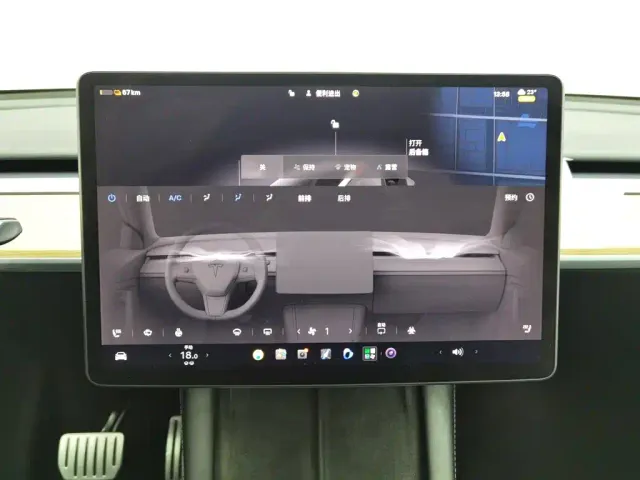 Tesla Model Y 2021 Performance High-Performance AWD — Фото автомобиля 12
