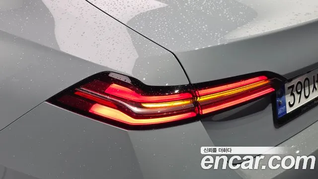 BMW 5-Series — Фото автомобиля 21