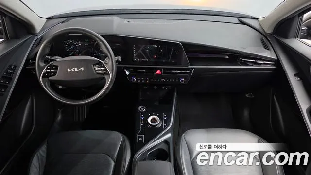 Kia Niro Niro (New) — Фото автомобиля 10
