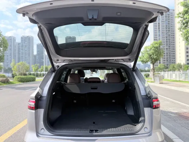 Geely Xingyue L — Фото автомобиля 13