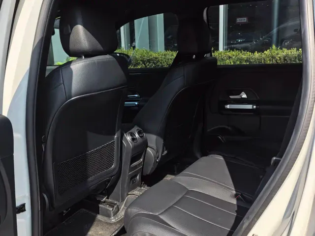 Mercedes-Benz GLB-Class — Фото автомобиля 10