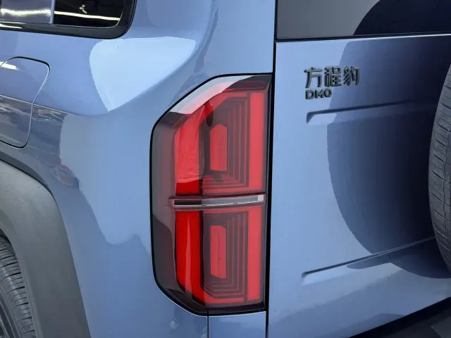 BYD FangChengBao Leopard 5 — Фото автомобиля 13