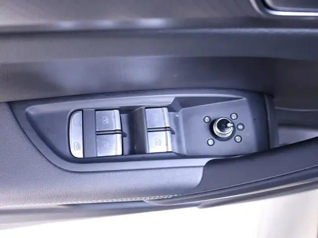 Audi Q5L — Фото автомобиля 17