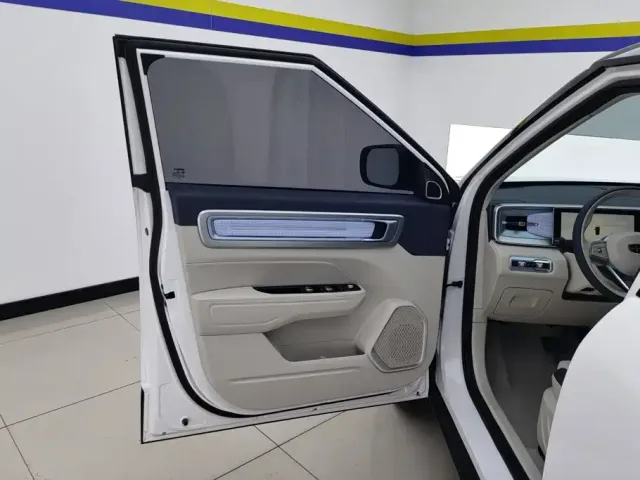 Geely ICON — Фото автомобиля 7
