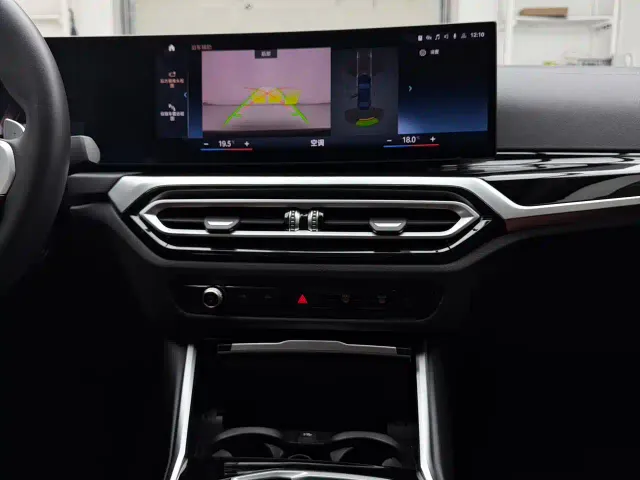 BMW 3 Series — Фото автомобиля 12