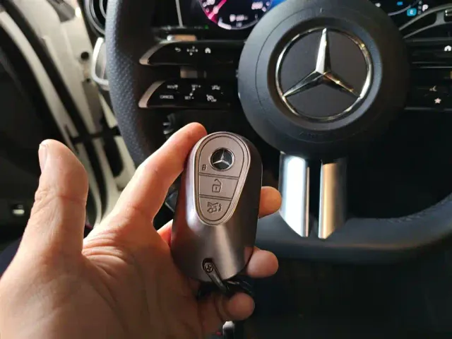 Mercedes-Benz C-Class — Фото автомобиля 8
