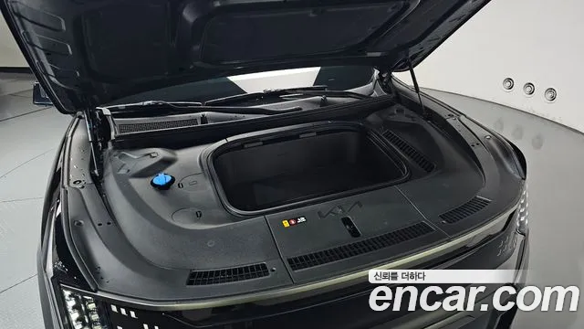 Kia EV9 Long Range 4WD — Фото автомобиля 2